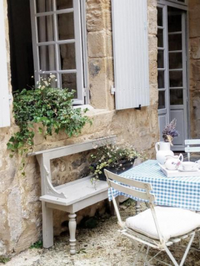  Historical Apartment Sarlat  Сарла-Ла-Канэда